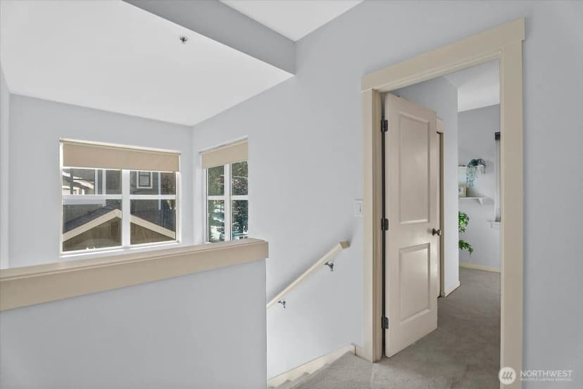 Property photo for 1867 Ne Kenyon Court, Issaquah photo 16