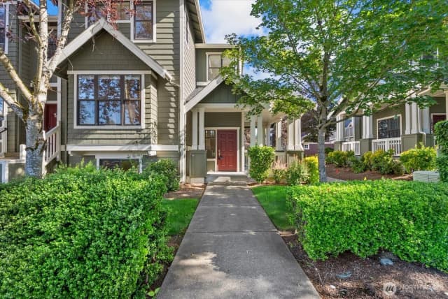 Property photo for 1867 Ne Kenyon Court, Issaquah photo 2