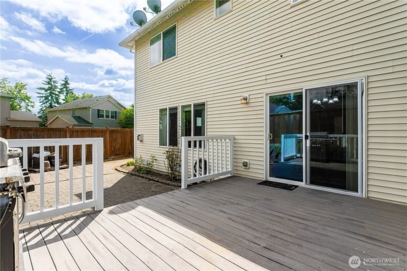 Property photo for 324 Kirkland Place Se, Renton photo 26
