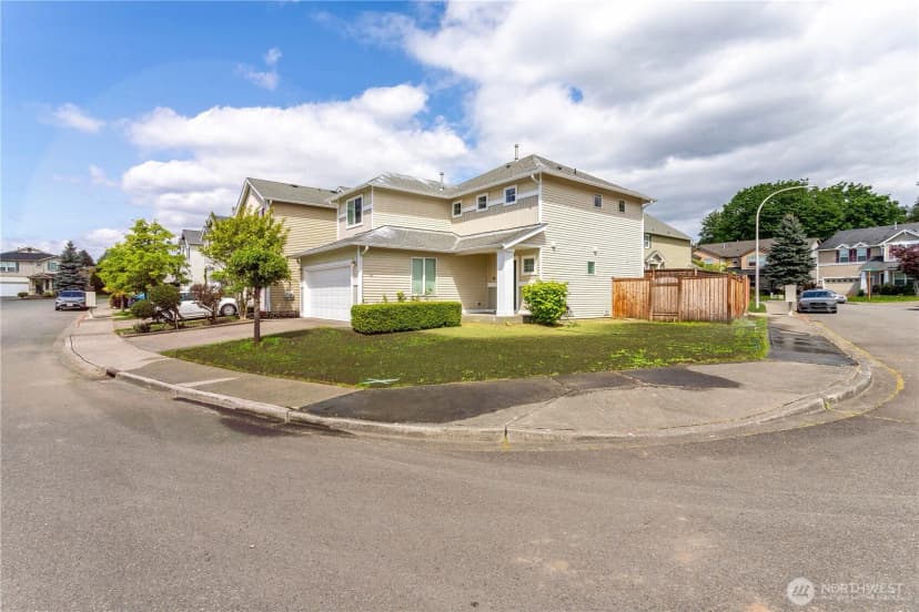 Property photo for 324 Kirkland Place Se, Renton photo 33