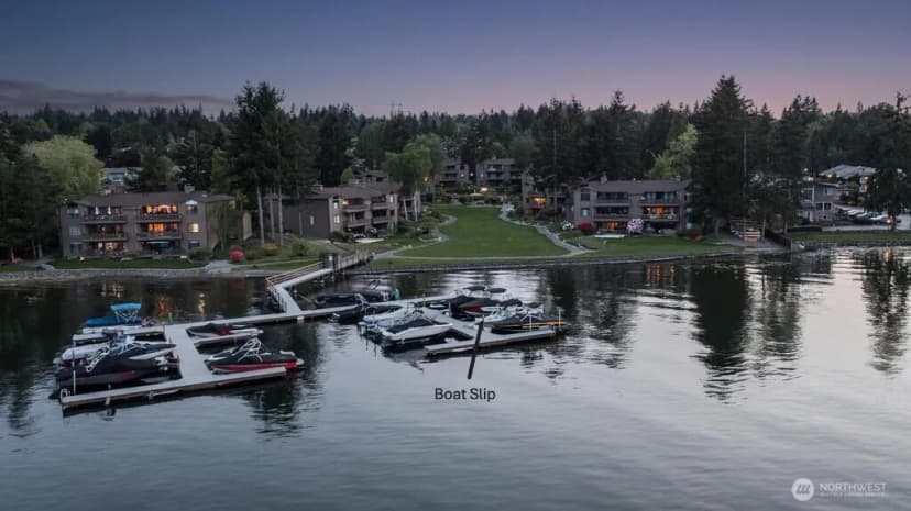 Property photo for 17498 Ne 40th Place #i1, Redmond photo 7