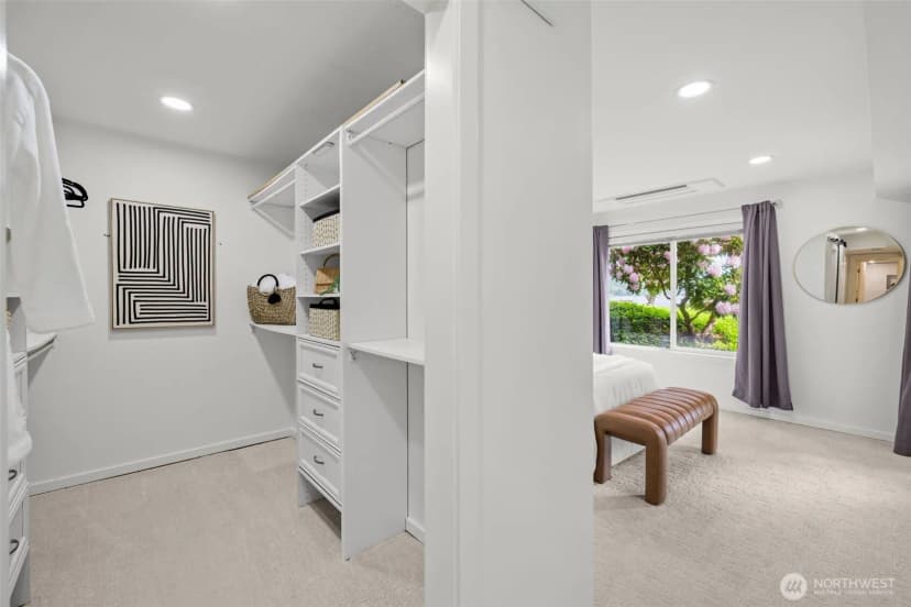 Property photo for 17498 Ne 40th Place #i1, Redmond photo 30