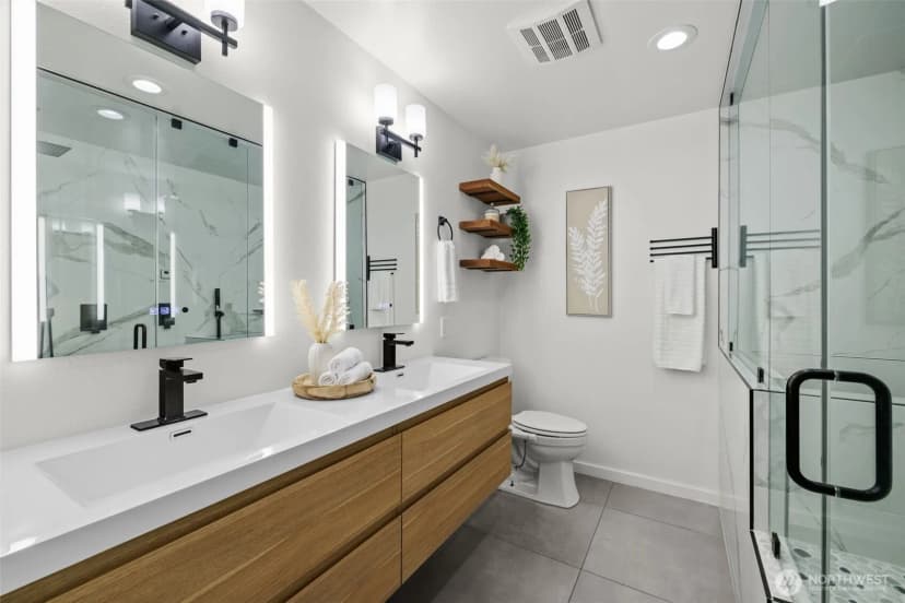 Property photo for 17498 Ne 40th Place #i1, Redmond photo 22