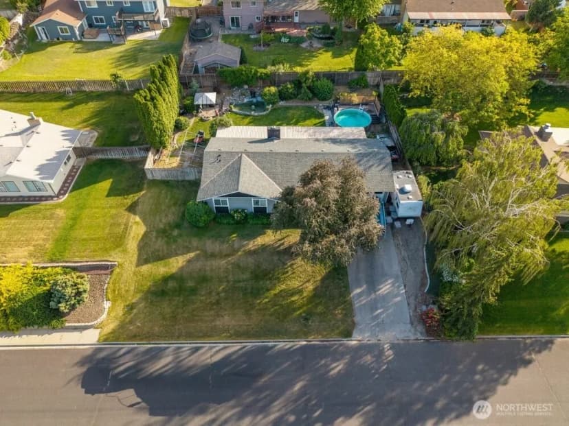 Property photo for 1607 W 46th Avenue, Kennewick photo 22