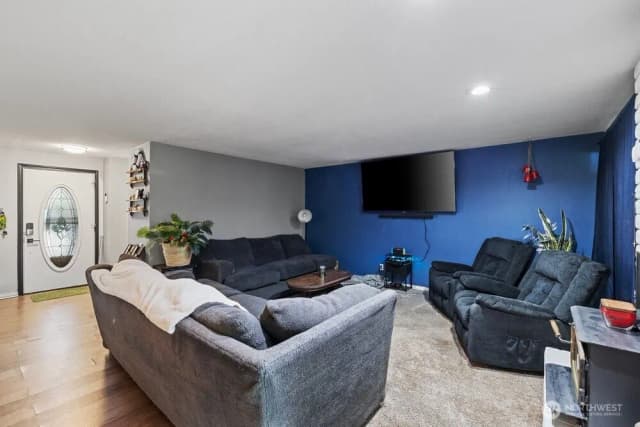 Property photo for 1607 W 46th Avenue, Kennewick photo 5