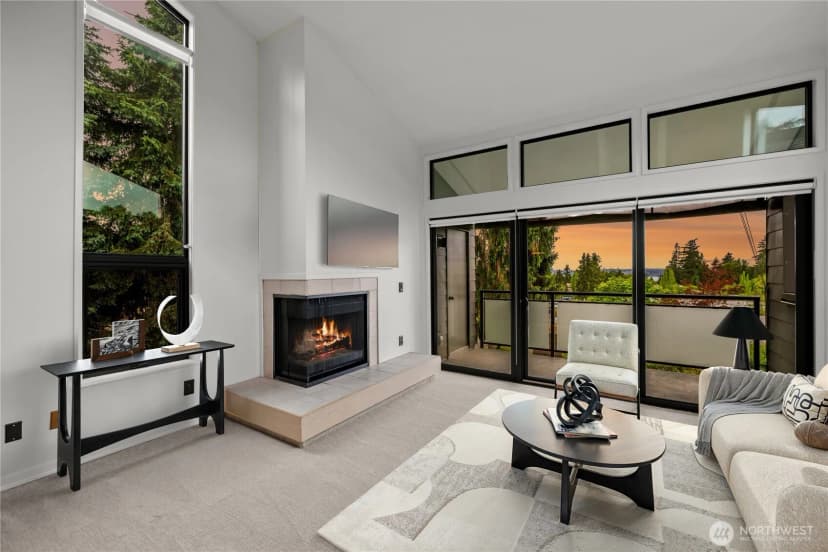 Property photo for 11226 Ne 68th Street #e, Kirkland photo 11