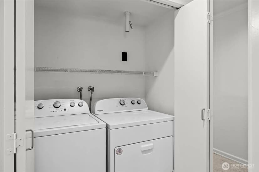 Property photo for 11226 Ne 68th Street #e, Kirkland photo 35