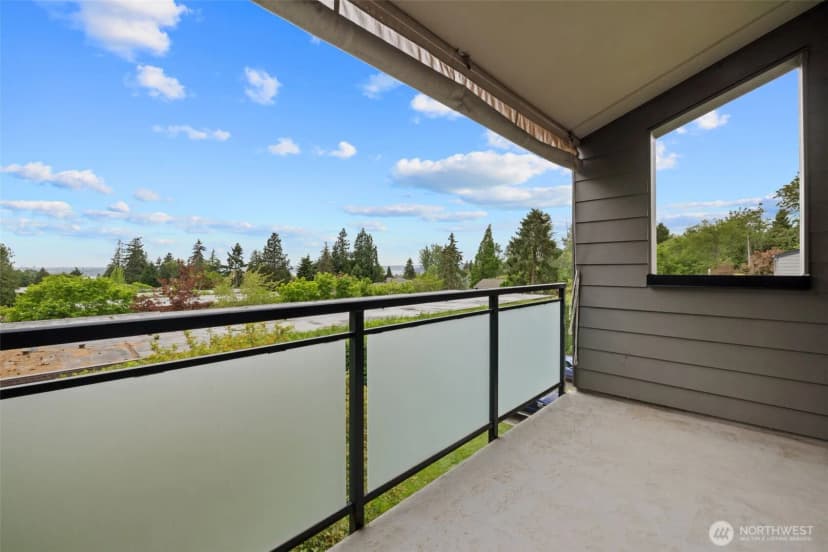 Property photo for 11226 Ne 68th Street #e, Kirkland photo 19