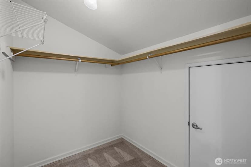 Property photo for 11226 Ne 68th Street #e, Kirkland photo 31