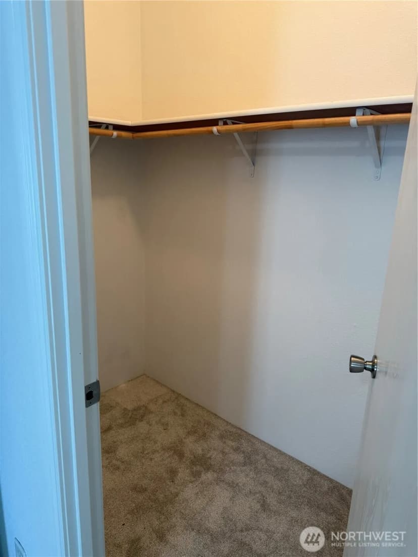 Property photo for 77 Clemons Road #105, Montesano photo 13