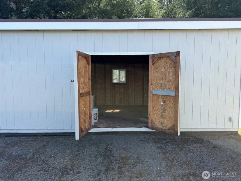 Property photo for 77 Clemons Road #105, Montesano photo 7
