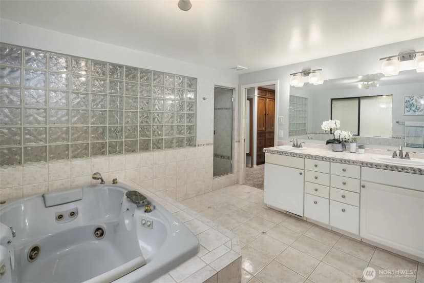 Property photo for 11317 Se 77th Place, Newcastle photo 26