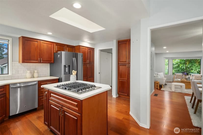 Property photo for 11317 Se 77th Place, Newcastle photo 8