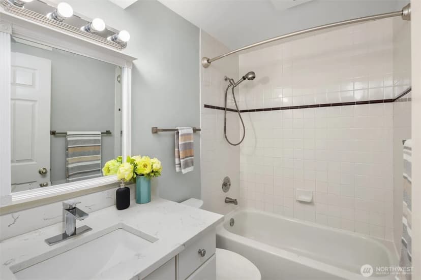 Property photo for 11317 Se 77th Place, Newcastle photo 28
