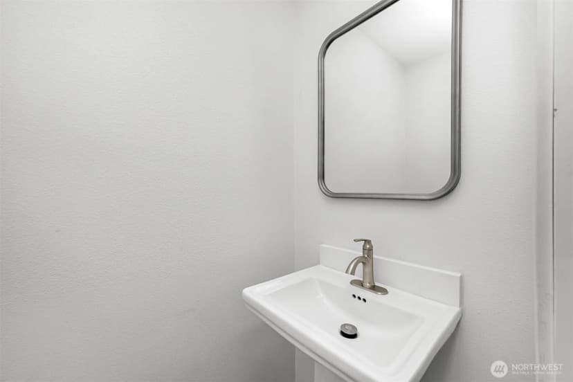 Property photo for 406 W Main Street, Everson photo 21