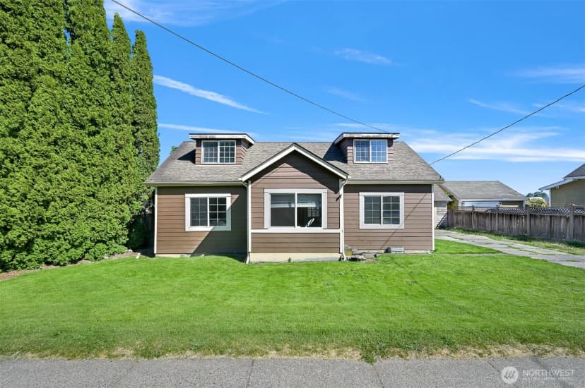 Property photo for 406 W Main Street, Everson photo 2