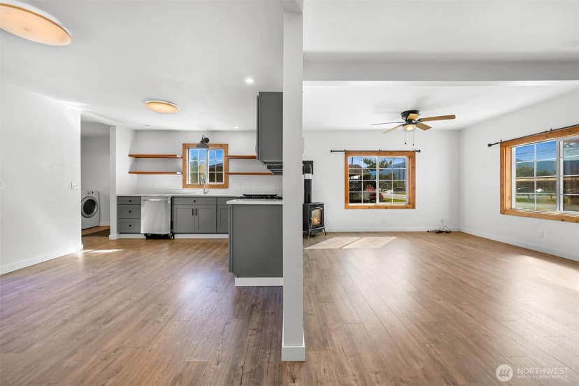 Property photo for 406 W Main Street, Everson photo 10