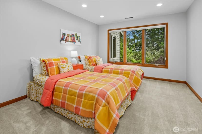 Property photo for 20005 Ne 42nd Street, Sammamish photo 25