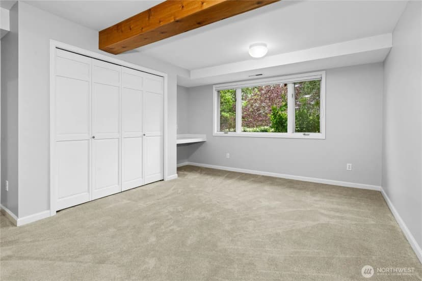 Property photo for 20005 Ne 42nd Street, Sammamish photo 32