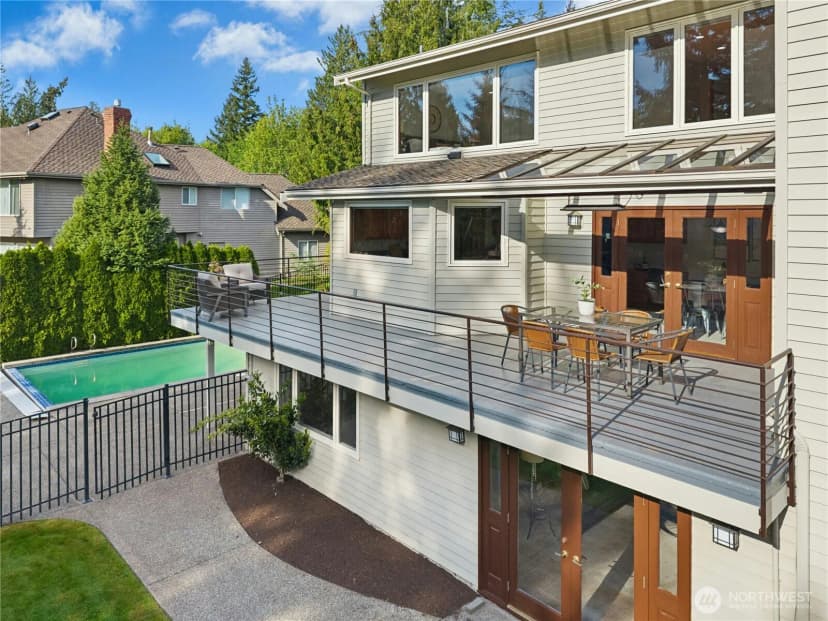 Property photo for 20005 Ne 42nd Street, Sammamish photo 16