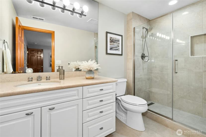 Property photo for 20005 Ne 42nd Street, Sammamish photo 26