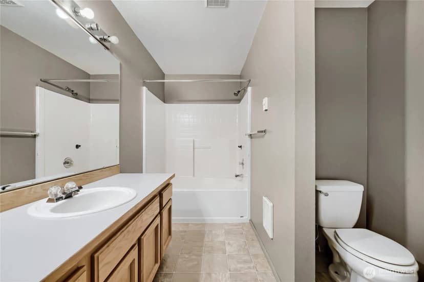 Property photo for 6711 S 239th Place #n102, Kent photo 23