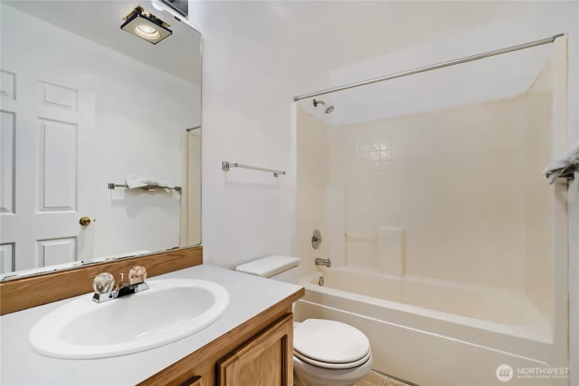 Property photo for 6711 S 239th Place #n102, Kent photo 18