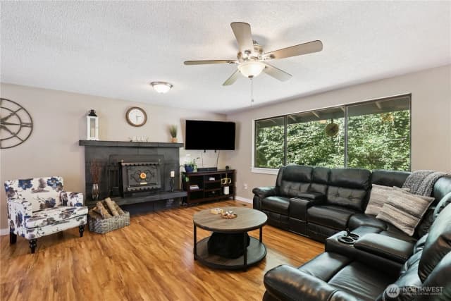 Property photo for 9102 149th Street Nw, Gig Harbor photo 4