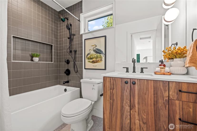 Property photo for 3026 Ne 95th Street, Seattle photo 33