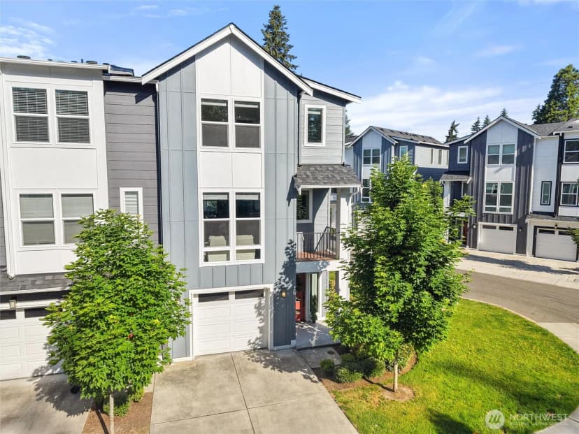 Property photo for 13717 Admiralty Way #h7, Lynnwood photo 2