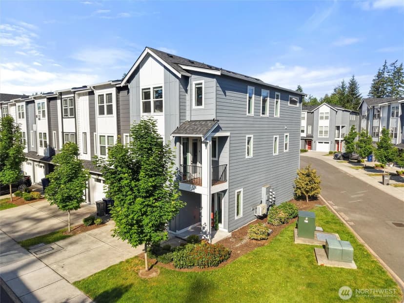 Property photo for 13717 Admiralty Way #h7, Lynnwood photo 35