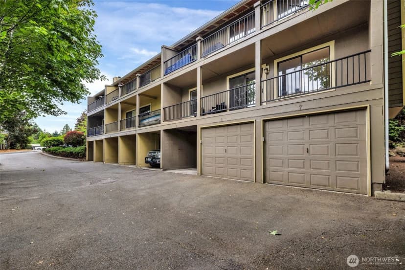 Property photo for 11701 100th Avenue Ne #4, Kirkland photo 27