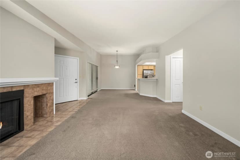 Property photo for 1300 Bellevue Way Ne #2, Bellevue photo 11