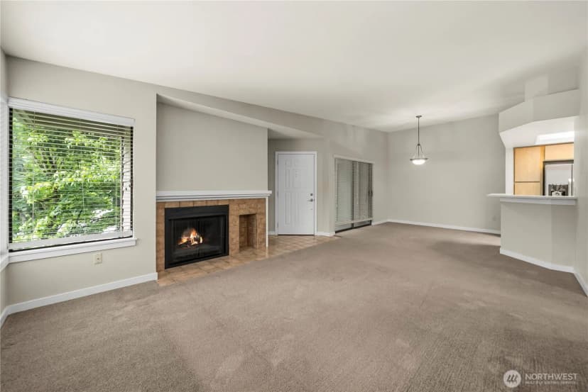 Property photo for 1300 Bellevue Way Ne #2, Bellevue photo 10