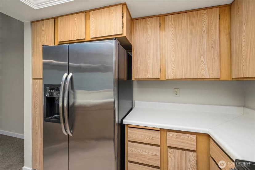 Property photo for 1300 Bellevue Way Ne #2, Bellevue photo 19