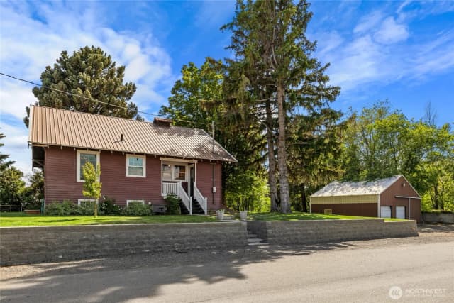 Property photo for 208 Railroad Avenue, Kittitas