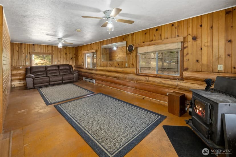 Property photo for 502 Harkness Road, Cle Elum photo 10