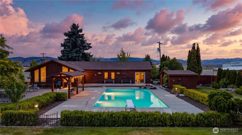 Property photo for 100 Airport Road, Omak