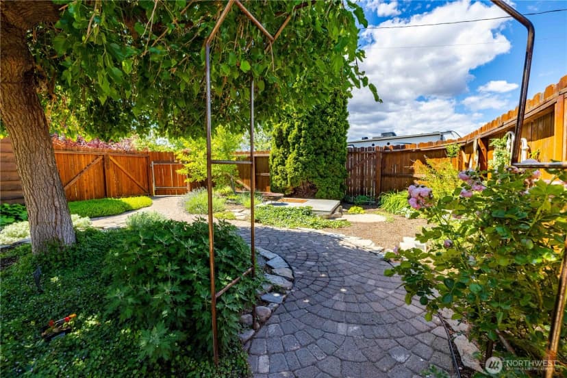 Property photo for 100 Airport Road, Omak photo 23