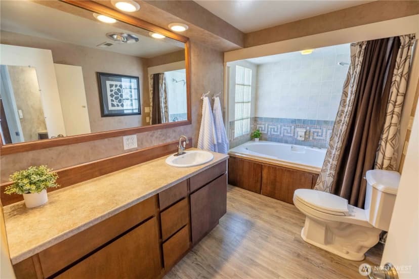 Property photo for 100 Airport Road, Omak photo 9