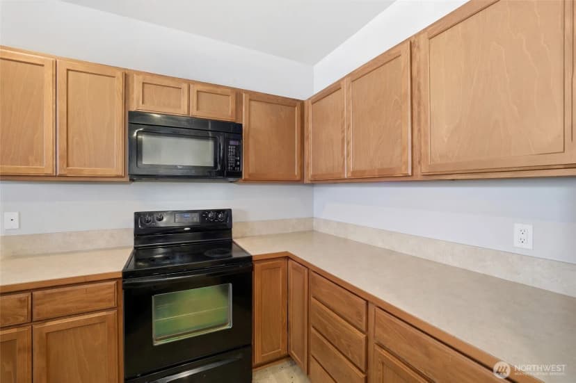 Property photo for 5427 Boardwalk Street Se, Lacey photo 6