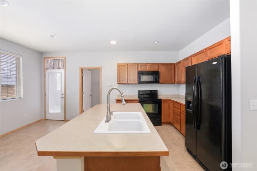 Property photo for 5427 Boardwalk Street Se, Lacey photo 5