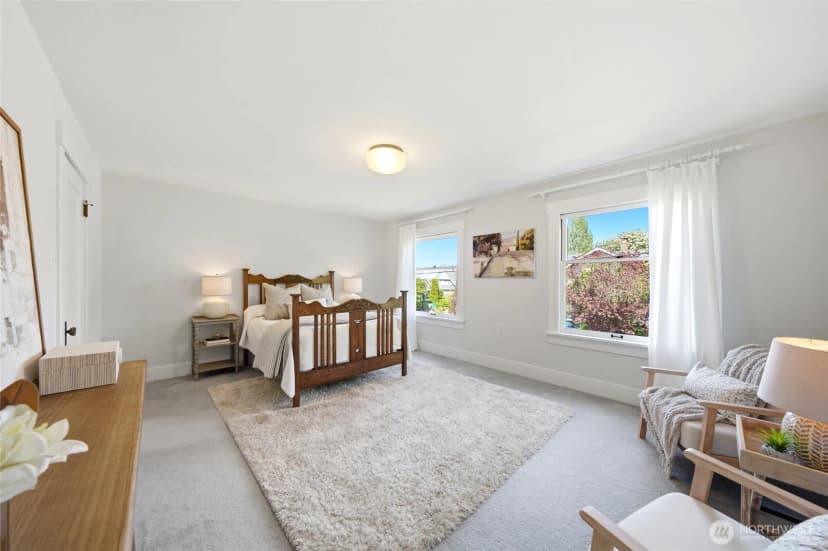 Property photo for 1519 1st Avenue N, Seattle photo 17