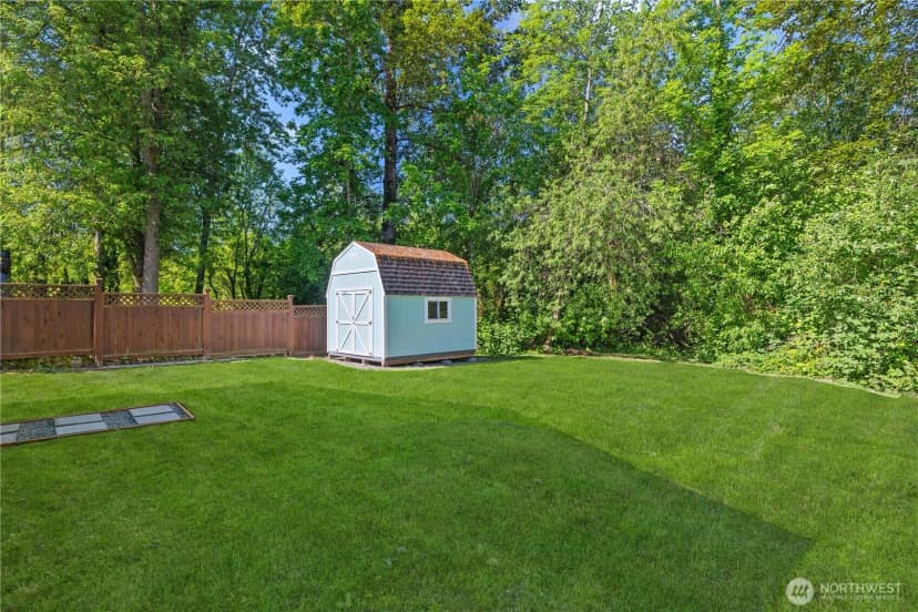 Property photo for 17023 113th Avenue Se, Renton photo 31