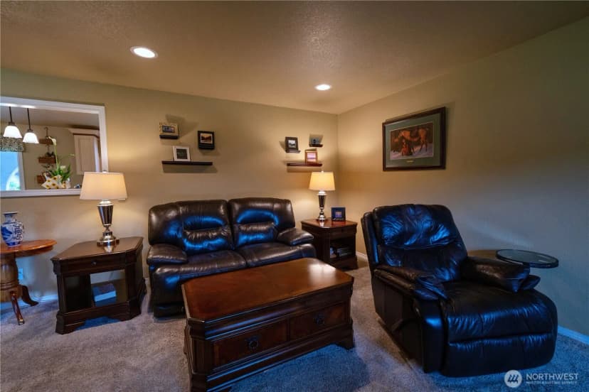 Property photo for 230 E Hawthorne Place, Port Angeles photo 14