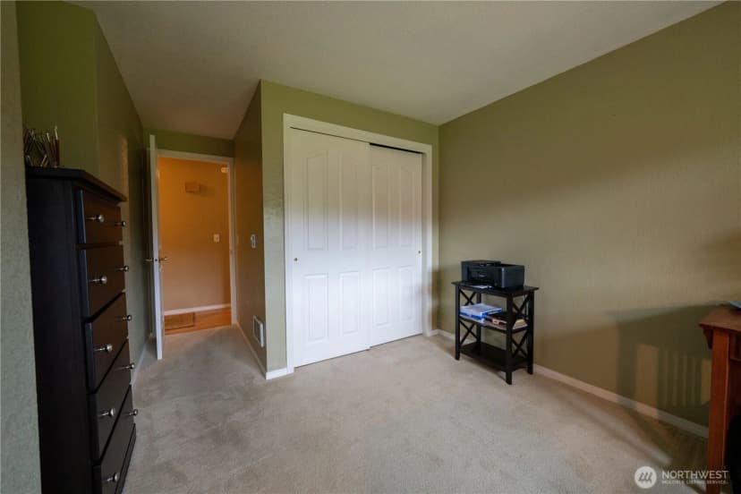 Property photo for 230 E Hawthorne Place, Port Angeles photo 26