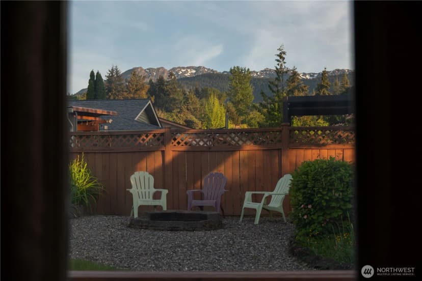 Property photo for 230 E Hawthorne Place, Port Angeles photo 10
