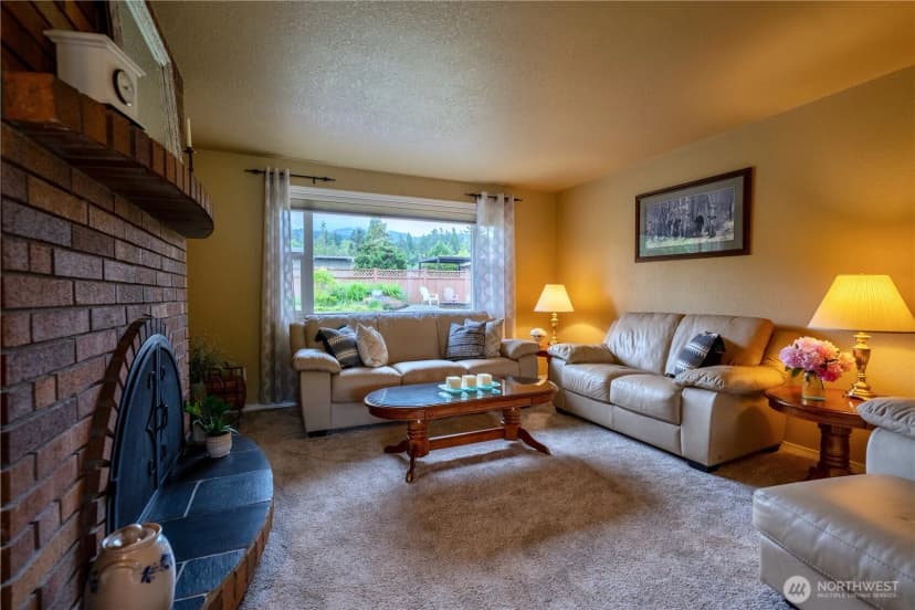 Property photo for 230 E Hawthorne Place, Port Angeles photo 9