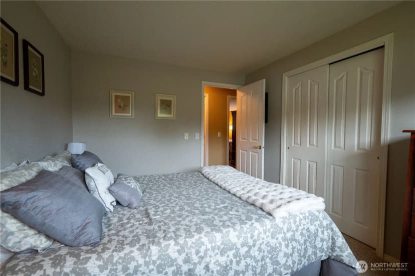 Property photo for 230 E Hawthorne Place, Port Angeles photo 22