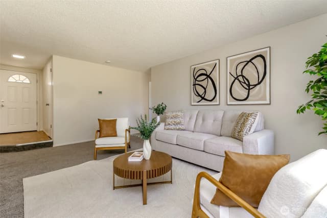 Property photo for 15836 Se Fairwood Boulevard, Renton photo 5